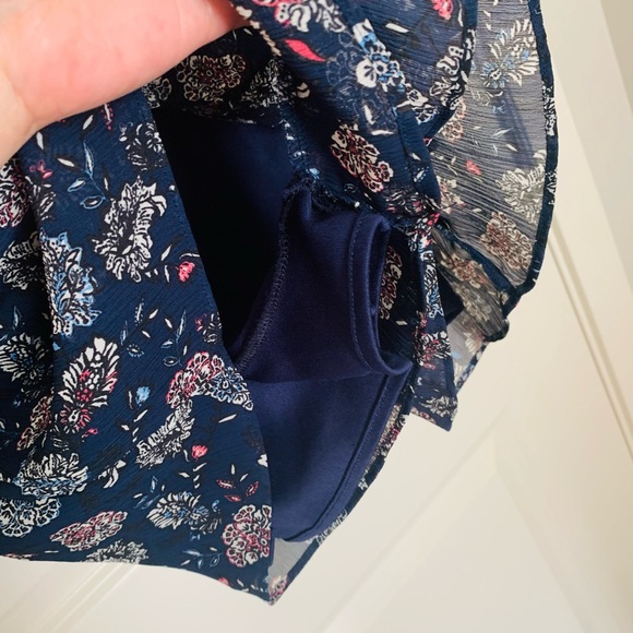 Long sleeve V neck Romper - Picture 5 of 9